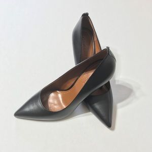 NWT Coach Waverly Black Pump